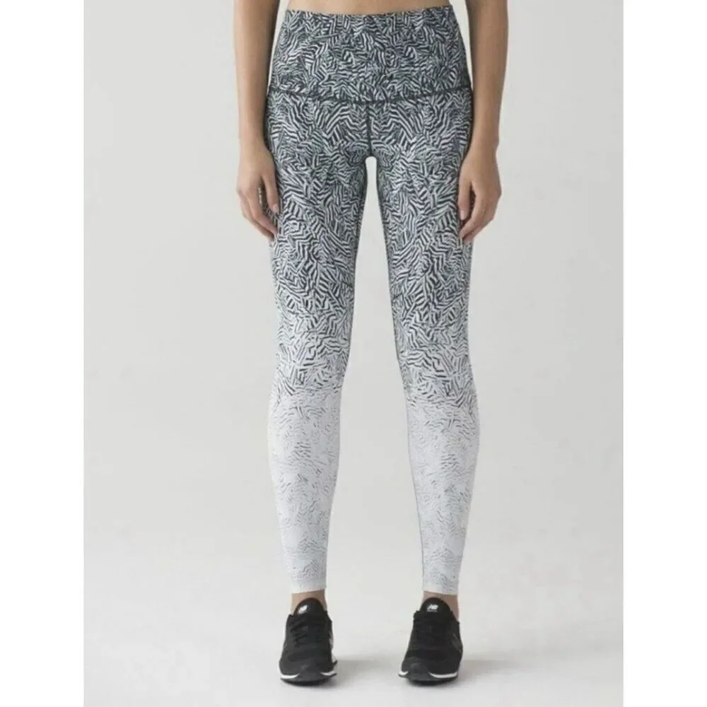 Lululemon Wunder Under Pant Hi-Rise Dazzle Nulux Alpine White Black Yoga Size 4